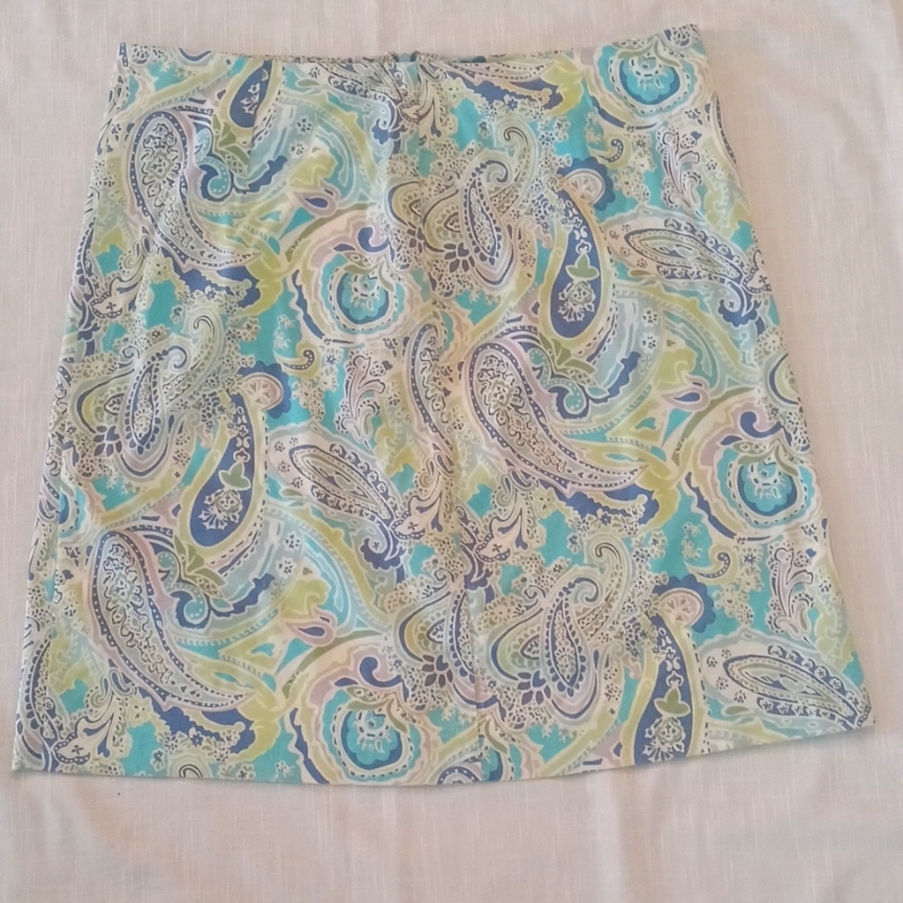 Jaclyn Smith paisley skirt